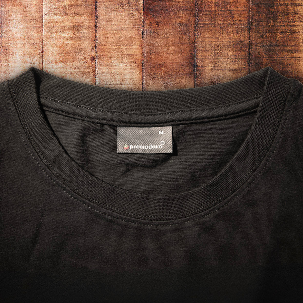 Neutre. Gratuit. Non négociable. – T-shirt unisexe